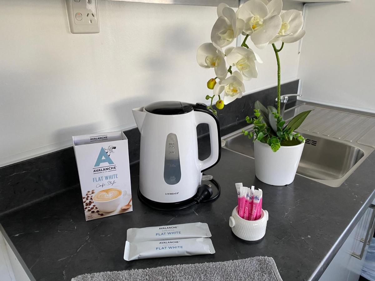 Self Contained En-Suite Private Bathroom, Private Entrance, Close To Shops & Hospital Homestay Hamilton Exteriér fotografie